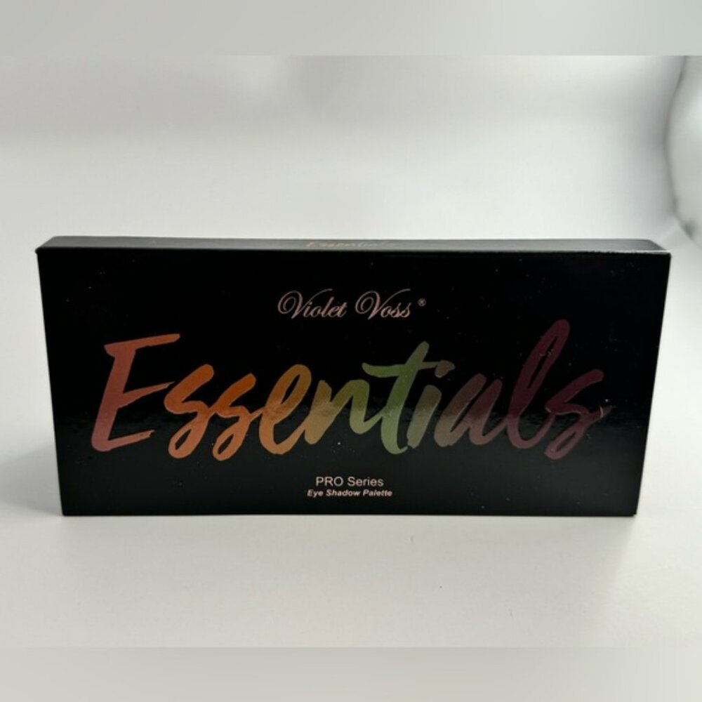 Violet Voss Essentials Palette